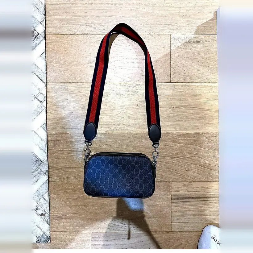 Gucci GG Supreme Messenger Bag (Web Strap)