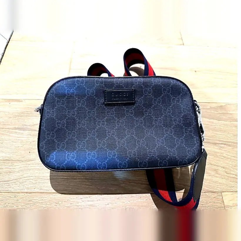 Gucci GG Supreme Messenger Bag (Web Strap)