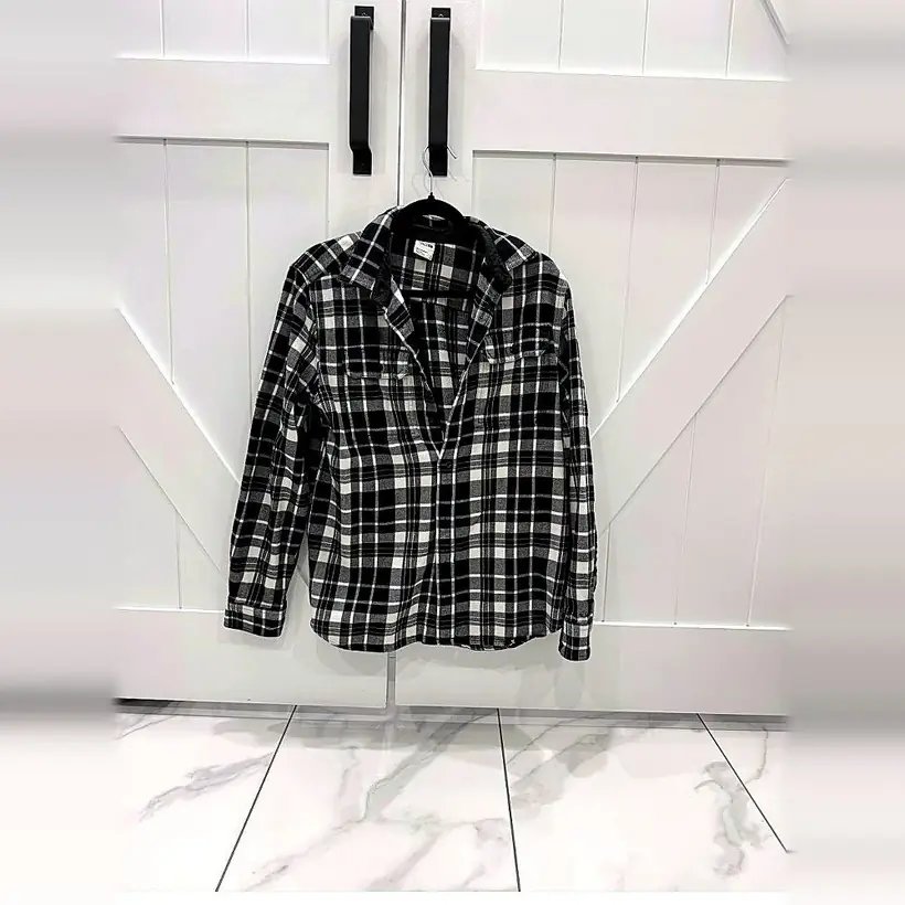 The North Face Plaid Flannel Shirt — Black/White